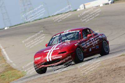 media/Apr-30-2022-CalClub SCCA (Sat) [[98b58ad398]]/Group 5/Race (Outside Grapevine)/